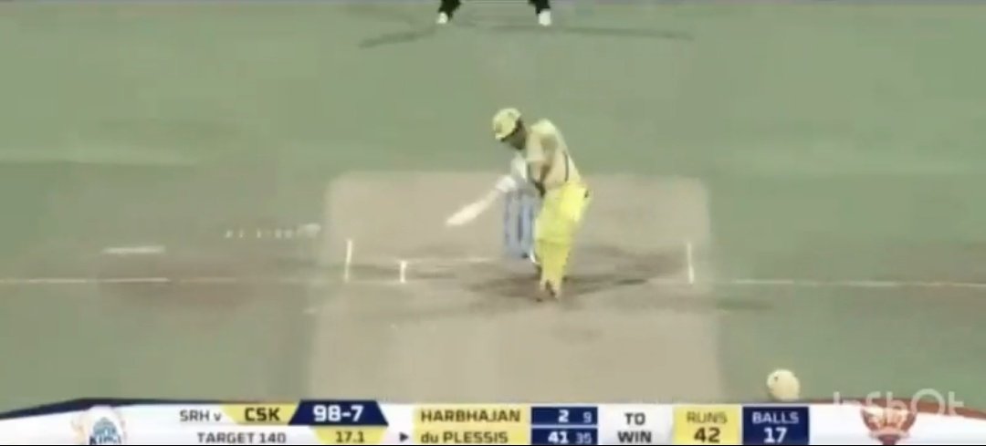 Officials_offl's tweet photo. 42 of 17 with 3 wickets in hand 👌👌👌
#FafDuPlessis #CSK #IPL2023 https://t.co/awFnWCfJuT