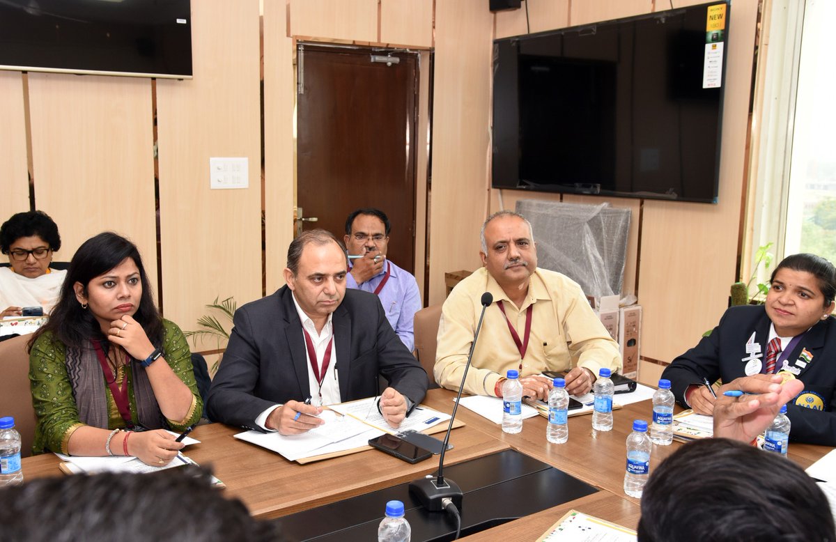socialpwds's tweet photo. Further  more than 100 people became an active part of the  2 Working Groups namely Skilling and Employment, wherein 6 Round table discussions were held to frame strategies for Skilling and employment of PwDs. https://t.co/PVOYkhGOAl