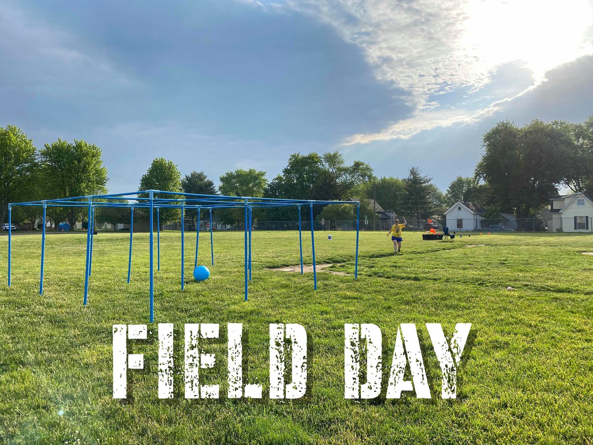9squareintheair's tweet photo. Field day is a best day!
#9SquareInTheAir #9Square #PhysEd #physicaleducation #backyardgame #yardgames #youthgroupgames #fieldDay https://t.co/ST7zqYJSgY