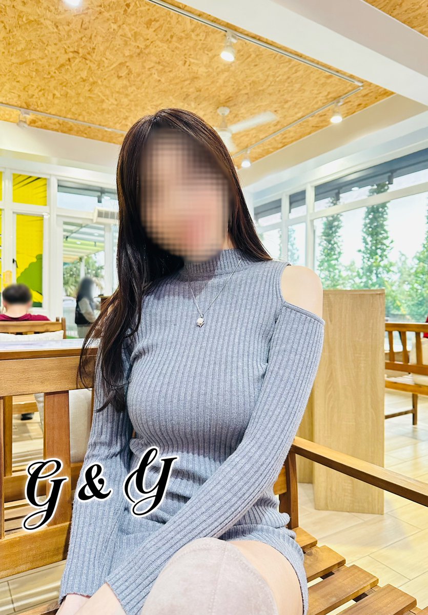 「聯誼軟竿是很正常的🤫」

跟夫妻情侶聊天認識的過程，大家都會分享常遇到的聯誼狀況，
其中一點就是「軟竿」😮‍💨

畢竟，
聯誼不是一對一
氛圍和環境都與平常不同，
緊張、分心或不熟悉的狀態都有可能引發「軟竿」

但女生其實一點都不在意！

畢竟夫妻情侶聯誼，
大家玩的始終是「氛圍」，
性只是點綴，開心於四人間無拘無束的聊天，這段美好歡愉的時光才是重點💕

加上每次聯誼結束後，
都還有課後輔導
如老公說的：
「要讓妳記得誰是妳.老.公😎」

#女生只有太濕的困擾🥵
#氣質淫妻的聯誼心得筆記📝
#夫妻情侶聯誼 #單男聯誼