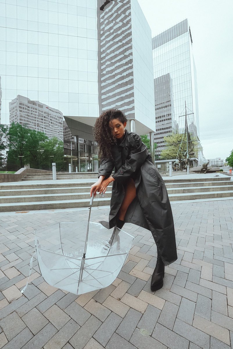 aspenonlife's tweet photo. Everyday the sun won’t shine
But that’s why I love tomorrow 

📸: @renzofit_media 

@rumorsboutique 
@aureliaintimates.official 
@stevemadden 

#rainyday #aprilshowers #spring #rainshoot #aspenonlife #editorialphotoshoot #umbrella #rva #rvamodel #dmv #dmvmodel https://t.co/1jaslI3pYZ