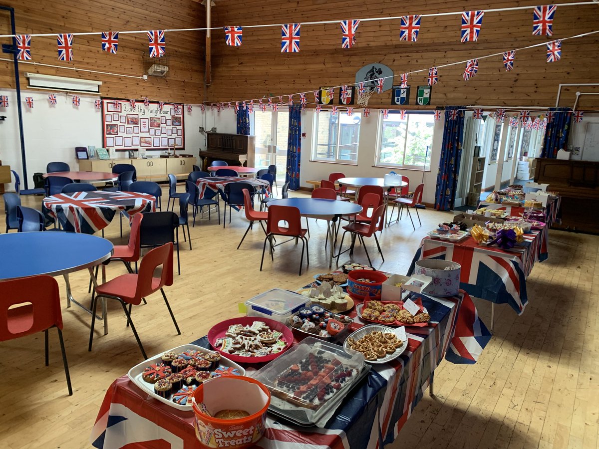 Blakesley_CE's tweet photo. Coronation Celebrations Fit for a King .All welcome to join us from 2.30pm today.⁦@PDET_MAT⁩ ⁦@ChronandEcho⁩ ⁦@andrealeadsom⁩ ⁦@RoyalFamily⁩ https://t.co/wHyl8gIlxj