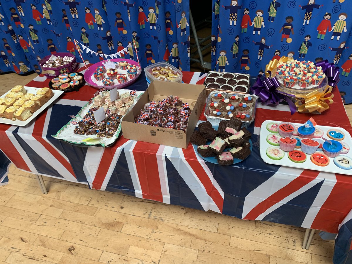 Blakesley_CE's tweet photo. Coronation Celebrations Fit for a King .All welcome to join us from 2.30pm today.⁦@PDET_MAT⁩ ⁦@ChronandEcho⁩ ⁦@andrealeadsom⁩ ⁦@RoyalFamily⁩ https://t.co/wHyl8gIlxj