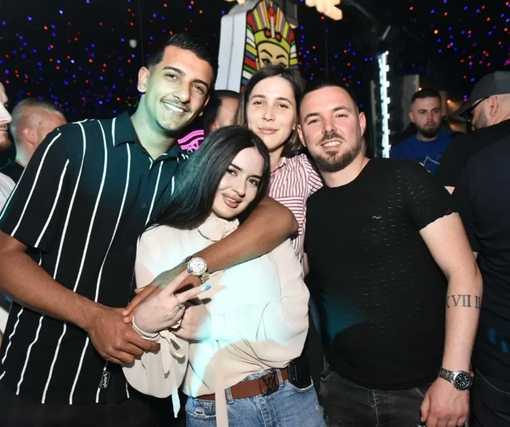 UedaKaci's tweet photo. Ta nisim festën e fitores që sot ? Apo presim edhe 9 ditë 🙈 , 🔥 Njësia 6 💜💫 #KE6 #EVTEAM https://t.co/IjEZ8fP03D