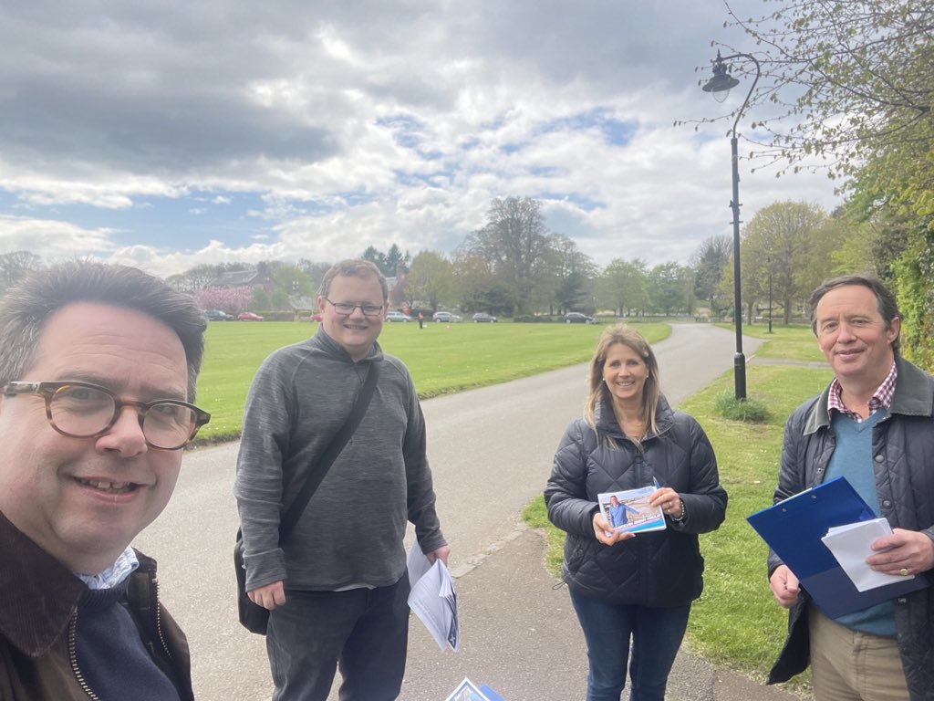 CraigWHoy1's tweet photo. Good afternoon session with Cllr Jeremy Findlay out on the doors in #Dirleton in #EastLothian. We’re focused on the people’s priorities locally. https://t.co/l3eJ1fdMfF