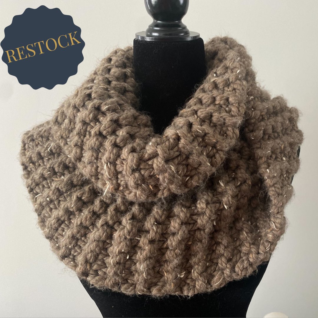 Claire's Cowl is Back! Just in time for Mother's Day 💐

abbyshot.com/products/clair…