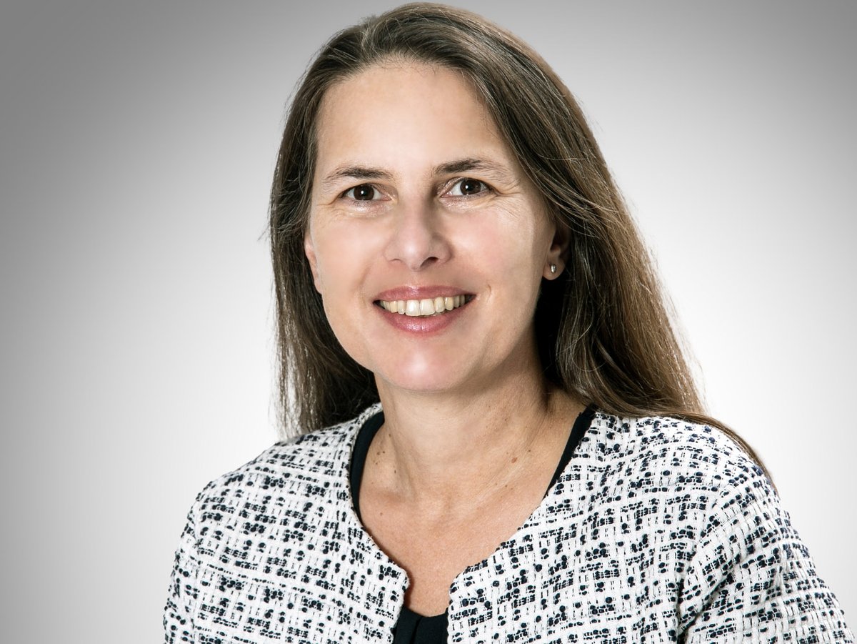»Sektorkopplung in Planungswerkzeuge für Quartiere einzubeziehen ermöglicht erst eine nachhaltige Energieversorgung« unterstreicht Anette Anthrakidis. Sie entwickelt Software-Werkzeuge, die die Umsetzung der Energiewende im Quartier erleichtert.
ieg.fraunhofer.de/de/ueber-uns/m… 
#quartier