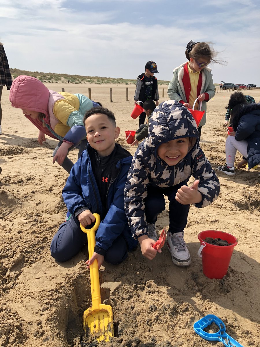 Year 1 had such a lovely day visiting Ainsdale Beach yesterday!