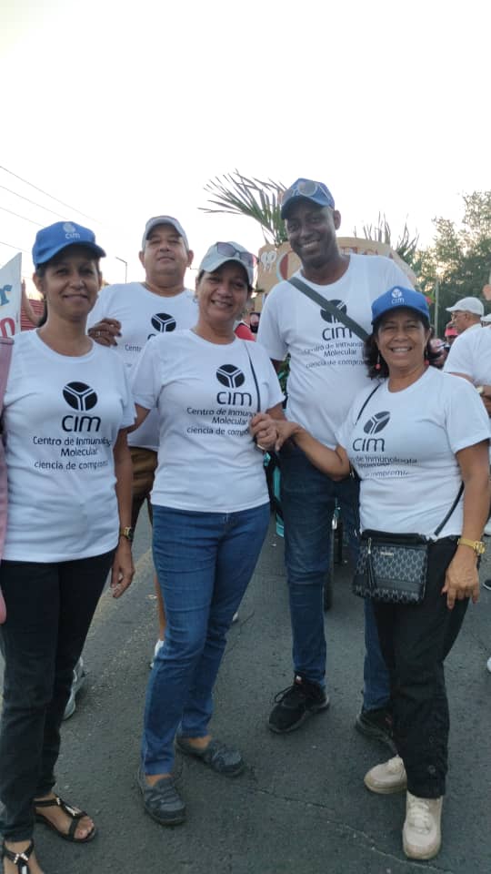 El <a href="/LabexCim/">LABEX</a>  representando a BioCubaFarma en el desfile por el #1Mayo en Santiago de Cuba reafirmando su compromiso con la Revolución y la Salud del pueblo!!!
#ALaPatriaManosYCorazon 
#labex30aniversario