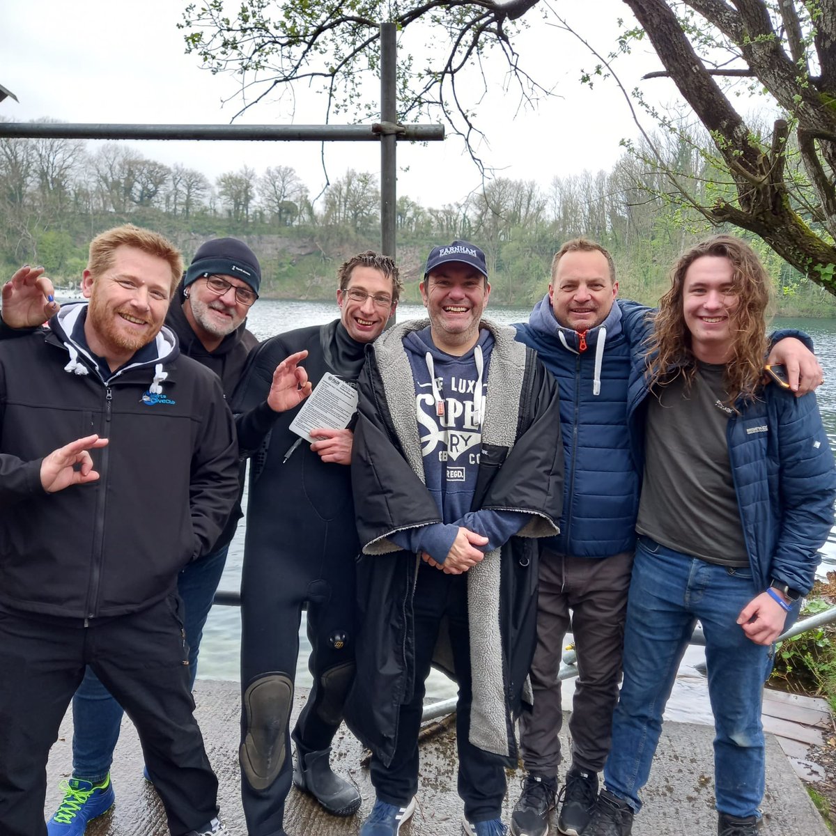 Parrottfish SCUBA tweet media