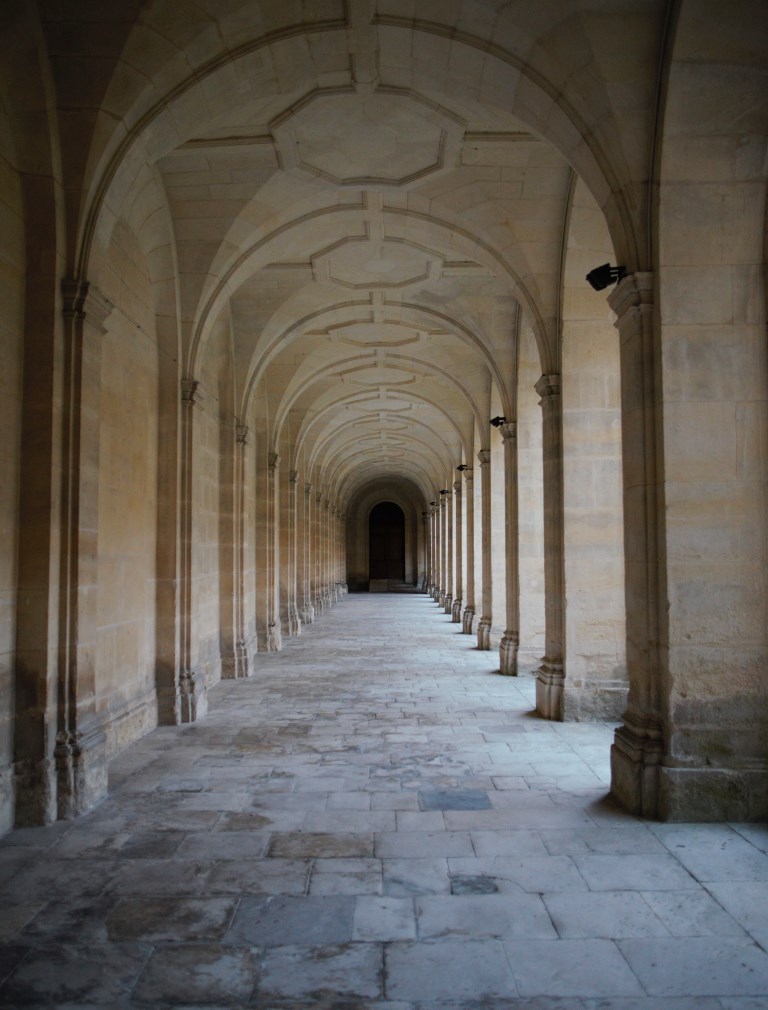 Un roi d'Angleterre est enterré ds une abbaye de #Normandie : Guillaume le conquérant qui repose à l'abbaye aux Hommes. Clin d’œil au roi Charles III #couronnement
A king of England is buried in abbaye aux Hommes in Normandy: William the Conqueror! #coronation Crédit📷1:M.Dehaye