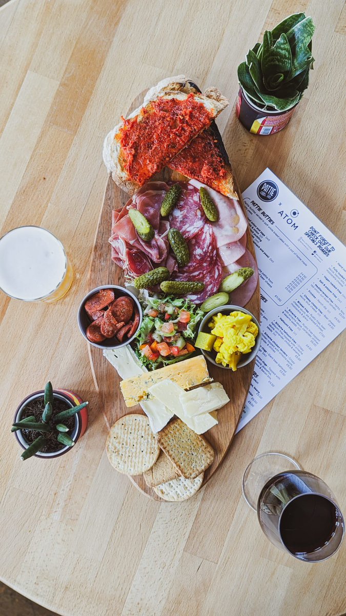 Atom - Hull tweet media