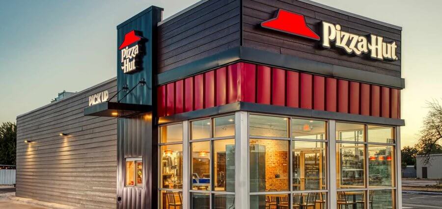 URfranchise's tweet photo. Pizza Hut is introducing a cheesesteak to its menu

Read more: https://t.co/a7hkLiULeg

#PizzaHut #cheesesteak #Pizza #management #potatopizza #meltedcheese https://t.co/D4byW0zO7t