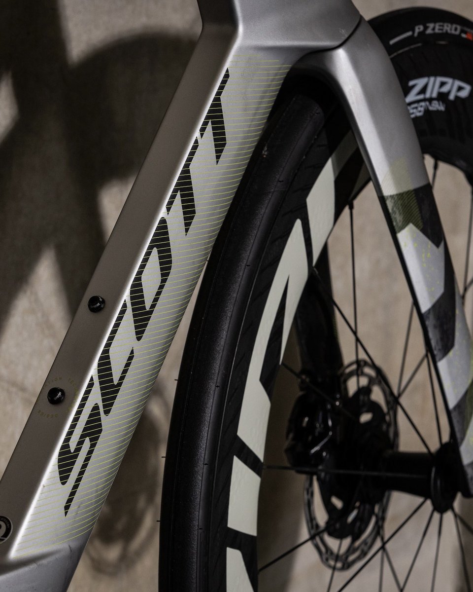 Pinarello_Q36_5's tweet photo. Introducing our sleek new SCOTT Plasma RC TT bike ๐ฅ
Follow us on this adrenaline-fueled journey as we race into the future together ๐ด๐จ
๐ธ: @lvanbon
#newbikeday #bikes #scottplasma #scott #noshortcuts #RacingTheFuture #SCOTTbike @bikeonscott https://t.co/biiGaaXWOj
