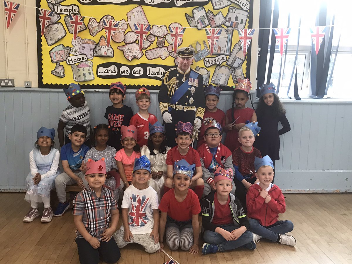 Having a great time at our Coronation party and we even met King Charles III
<a href="/LansdownePS/">Lansdowne Primary</a> <a href="/MissSmith_LPS/">Fern Class- Year One</a> <a href="/SurreyYear2_LPS/">Surrey Class - Year 2</a>