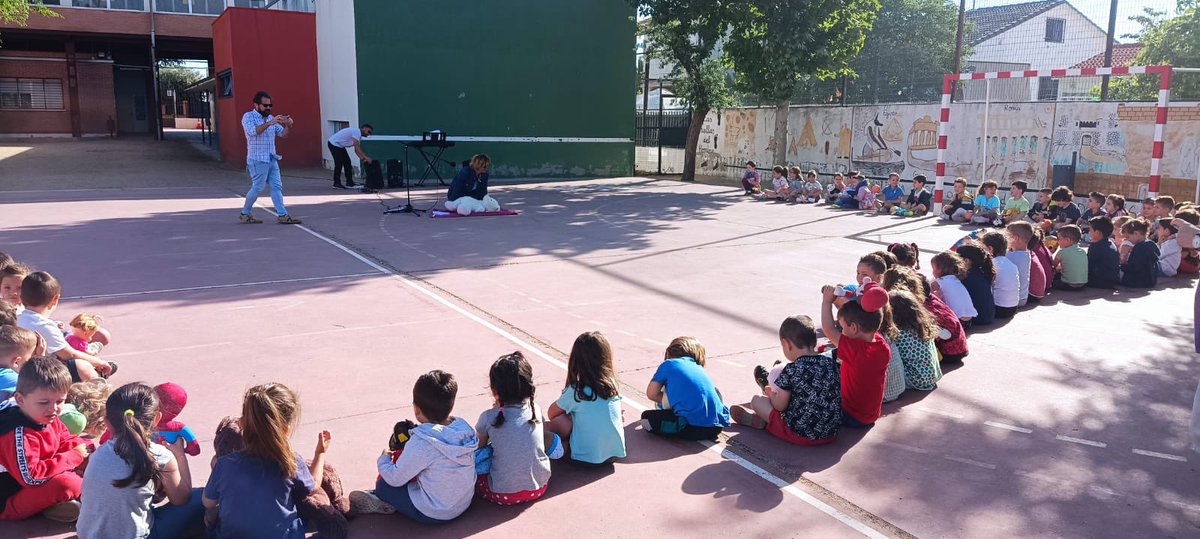 Taller de RCP para todos los alumnos del centro a cargo de nuestra enfermera <a href="/angy9713/">angy.97</a>