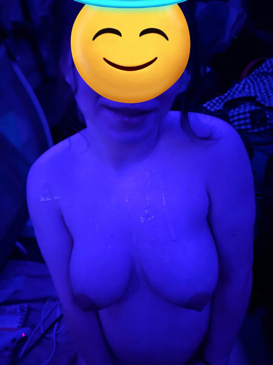 DrewsSlut69's tweet photo. @analcouple87 😈😈 https://t.co/mx7Ucs7AO9