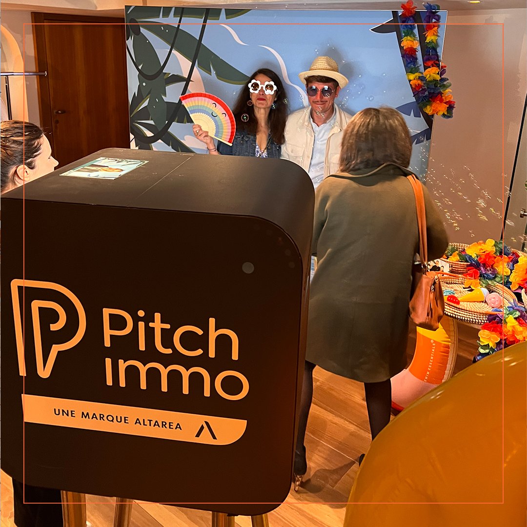 FuturingEvents's tweet image. Recipe for a successful internal seminar evening:
⚪ Blow some bubbles
🍸 Pour some cocktails
🥁 Shake to the beat
🔴 Add more bubbles
🌸 Place fun props at the photocall
✏ Don't take yourself too seriously, get your caricature done already