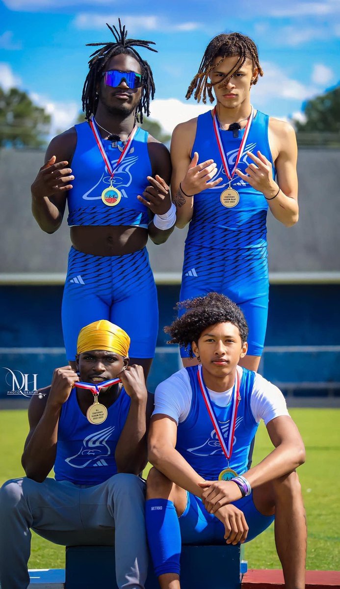 gchsrunningrams's tweet photo. 4x100 &amp; 4x200 Conference Champions. https://t.co/9BrqK6za21