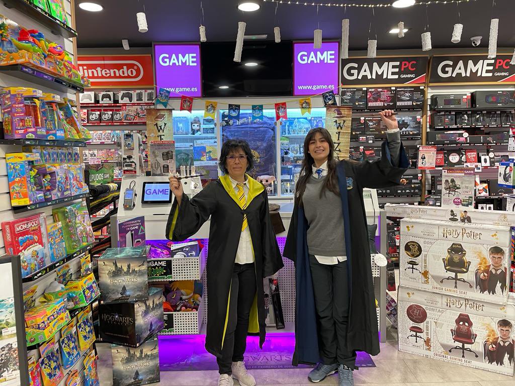 monicabike's tweet photo. #HogwartsLegacyenGAME
La magia se ha apoderado de #gamerecogidas tienda 041 (Granada Recogidas) en la salida de Hogwarts Legacy para PS4
@WarnerHomeVideo https://t.co/JfU0HkgDdl
