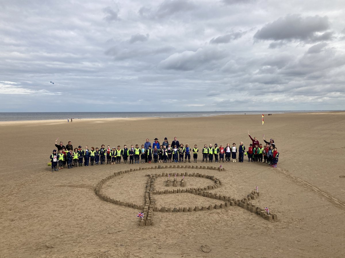 ScarisbrickHall's tweet image. This week, our Year 2 pupils have enjoyed learning about the King ahead of his Coronation tomorrow.

During their Beach School session this morning, they had the opportunity to recreate His Majesty The King's cypher out of sandcastles.

#kingscoronation #coronation #kingcharles