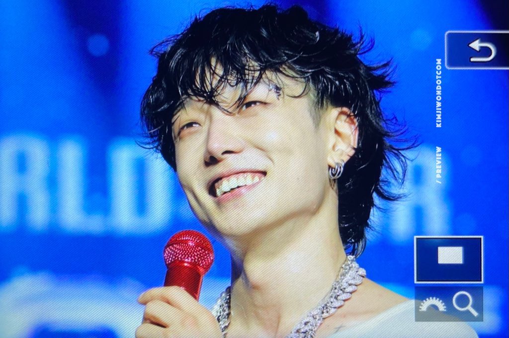 19951221_com's tweet image. 230505 TAKE OFF in seoul
콘봉으로 망원경만들어서 코닉이들 보던 김천재✨🤓
#BOBBY #バビ #바비