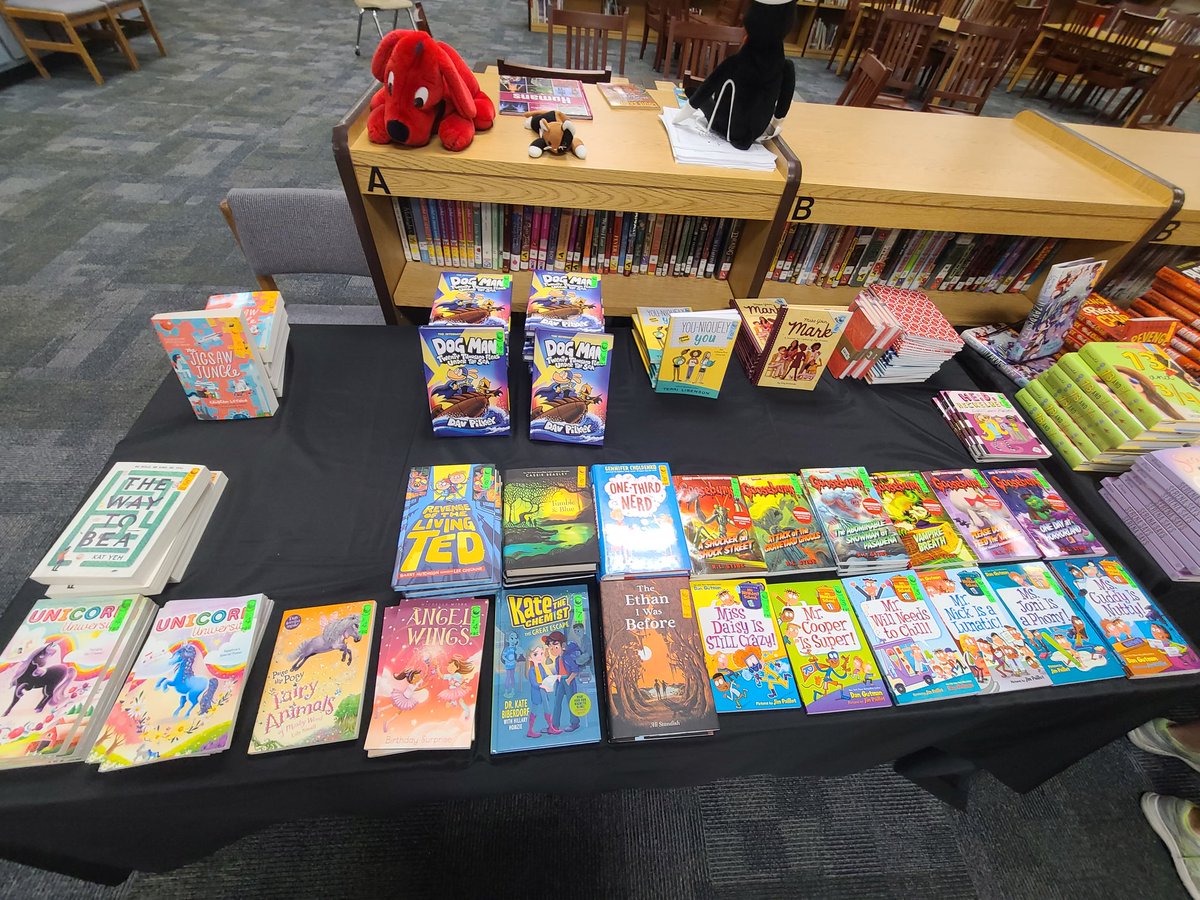 DELibrary1's tweet photo. LAST DAY OF BOOK FAIR 😁 We ran out of things,  so we had to restock,  check out the NEW dogman book,  we've sold our twice.... grab them while we still have them, and check out all the new things we got in.... open today Friday May 5 through 5 tonight #loudlibrarian https://t.co/Z1l9EmRyBV