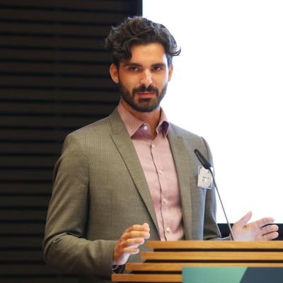 VPNderad's tweet photo. Our colleague @RufMaks spoke @Safety_Canada's conference on #pcve about „vulnerabilities to dangerous conspiracy theories, disinformation and foreign interference“. He presented the current state of knowledge on "Reichsbürger" and discussed the major challenges. @GIFCT_official https://t.co/zAoOsDxO1G