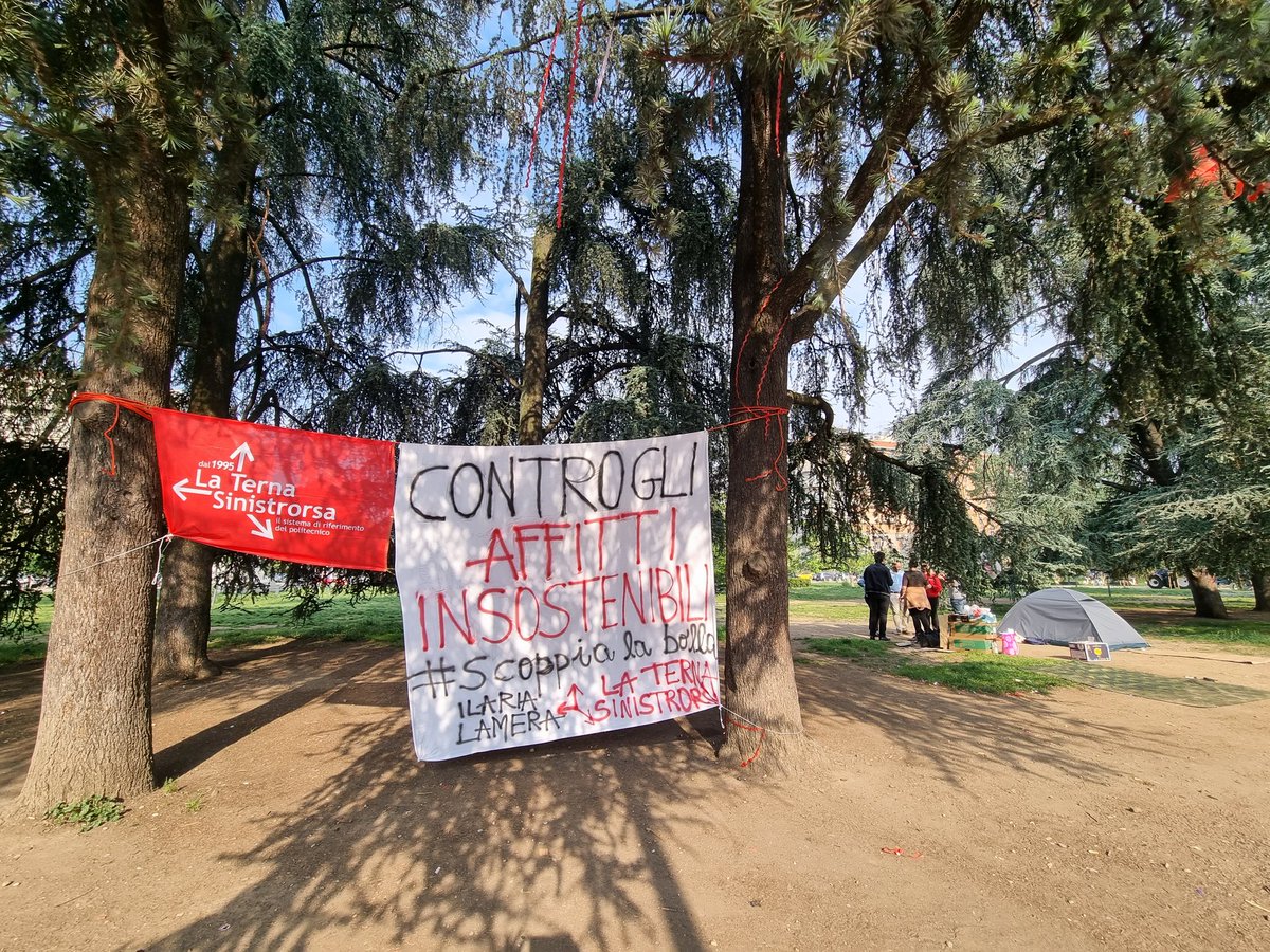 Caro #affitti, protesta studentessa a #Milano.Solidarietà del Sunia. Necessario nuovo piano strategico per la #Casa.
<a href="/suniait/">SUNIA</a>