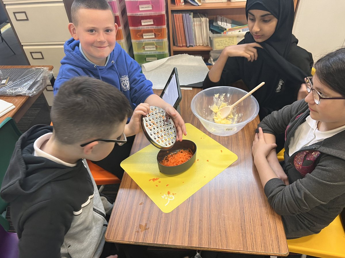 HillingtonPS's tweet image. More pictures of Primary 7 have been making these lovely carrot cookies using a traditional World War 2 recipe. #cooking #STEM #InterDisciplinaryLearning