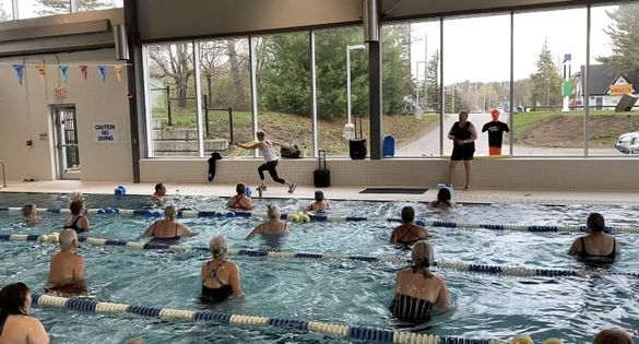 YMCASM's tweet photo. #MovetoGive saw a "May the 4th Be With You" themed aquafit class and pickleball game at the Gravenhurst YMCA yesterday. There are so many ways to move this week; which will you choose?
#starwars #maythe4thbewithyou #movetogive #gravenhurst #ymcasm https://t.co/VIz59P0BAx