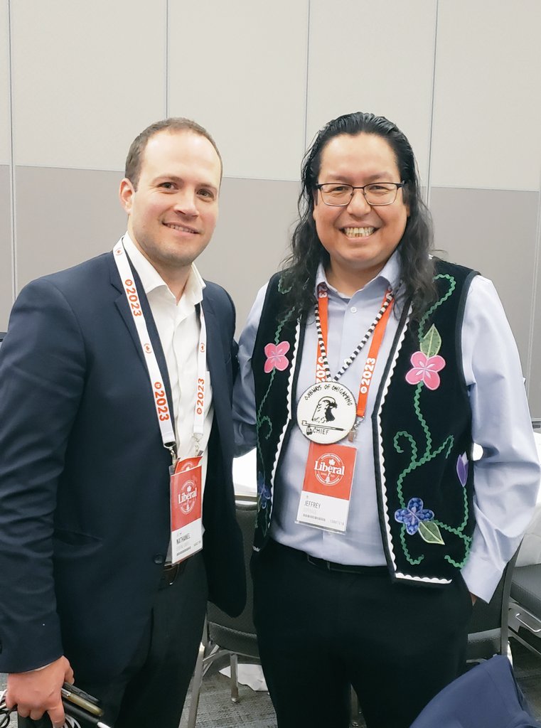 I want to thank MP Nate Erskine-Smith for inspiring me back into fed politics.

@beynate has used his voice to raise our State of Emergency for Suicides and the Drug Crisis facing many First Nations across the North.

Our communities need advocacy + help desperately. ♥️

#Lib2023