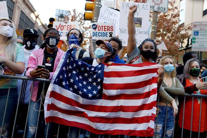 Eileenroger3's tweet photo. As A Black Person I Say No Black Lives Matter Flags belong in School Classrooms! American Flags Only! If you agree drop a ❤️ 

retweet &amp; follow me! https://t.co/OtohSNblnW