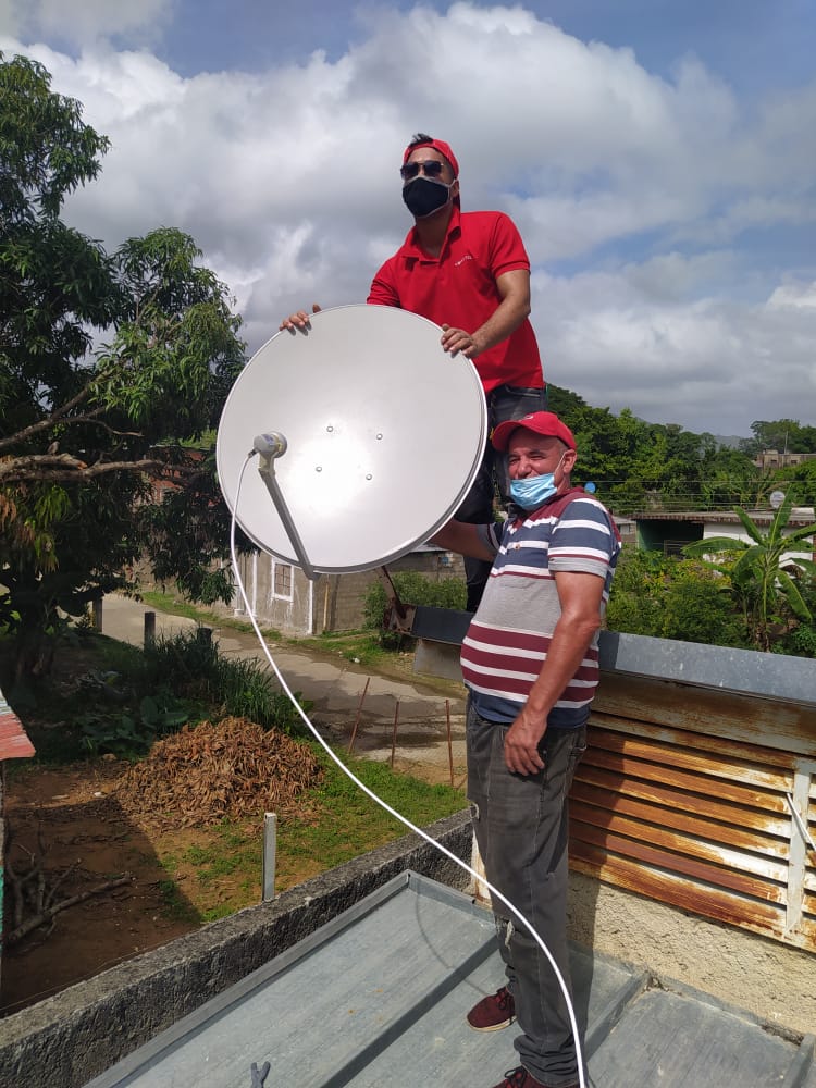 #1Mayo de victorias.  #ALaPatriaManosYCorazón #CubaPorLaVida <a href="/cubacooperaven/">Brigada Médica Cubana en Venezuela</a>
 <a href="/MINSAPCuba/">Ministerio de Salud Pública de Cuba</a>
 <a href="/japortalmiranda/">José Angel Portal Miranda</a>
 <a href="/CubacooperaveG/">Brigada Médica Cubana en el Estado Guárico.</a>
 <a href="/BritoYanier/">Yanier Ledesma Brito</a>
 <a href="/JosAnto54744901/">José Antonio Machado Reyes</a>
 <a href="/PresidenciaCuba/">Presidencia Cuba 🇨🇺</a>
 <a href="/YoandrisOrtiz/">Yoandris Ortiz Labrada</a>