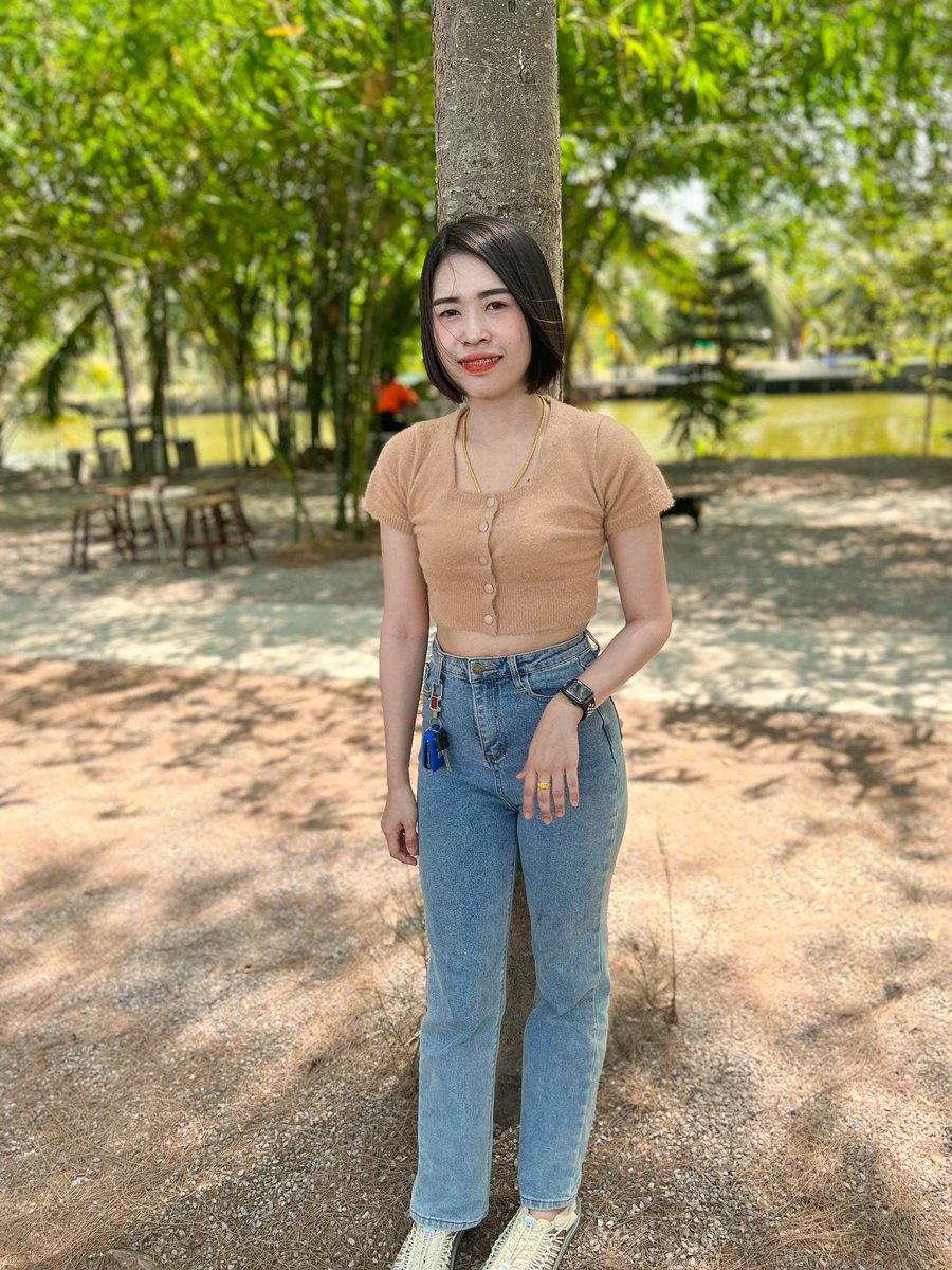 malaitip9's tweet photo. ระหว่างผมสั้นกับผมยาว
เเน่นอนครับผมโสด😎😉#เพชรบุรี #คำคม #แคปชั่น https://t.co/cQlOaVUP53