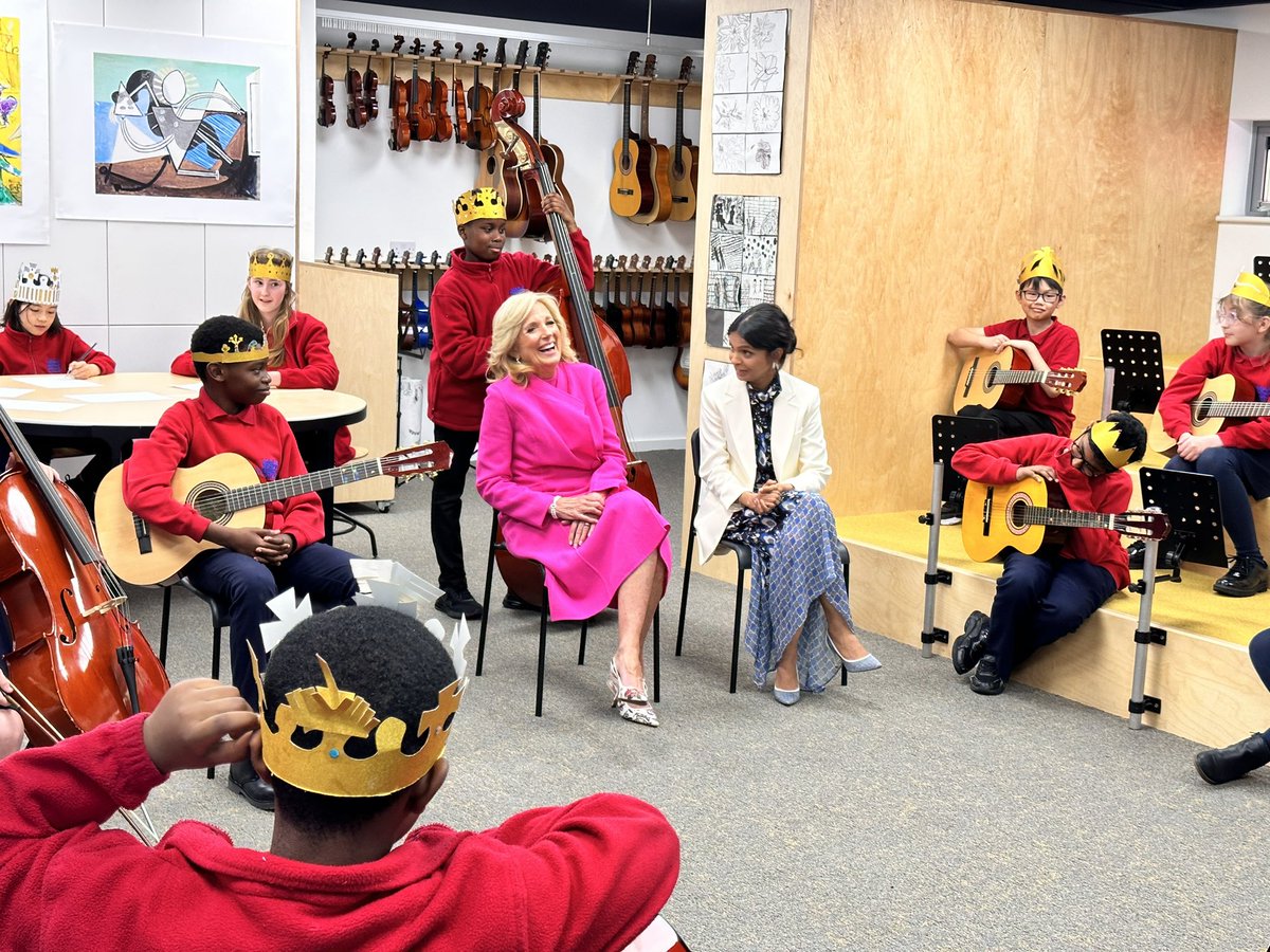 CDPS_Southwark's tweet photo. It was a pleasure to welcome @FLOTUS and @anmurty to our school to see our #CoronationBigLunch, our Forest School and our amazing creative arts. https://t.co/KpG4q0cmAi