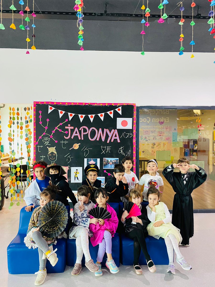 edamert53's tweet photo. Dünya vatandaşlığında bu hafta “*JAPONYA* “ yı 🇯🇵tanıdık. Seyahatimizde Japonya’nın kültürel özelliklerini, 🏯 minimalist yaşamlarını, yemeklerini 🍣yakından inceledik. 🎌 #heranımdabahcesehir #BahcesehirKoleji @mturanoznacar @tugbaozdinc @svmbyrktr @BkOmerli https://t.co/kt8YSeGbLI