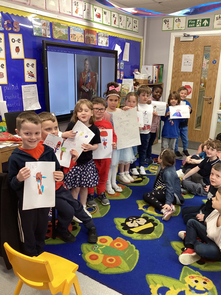 HorwichParishCE's tweet photo. Coronation Day fun and games. #HPY1 #HPEYFS https://t.co/DcJjVbihYP