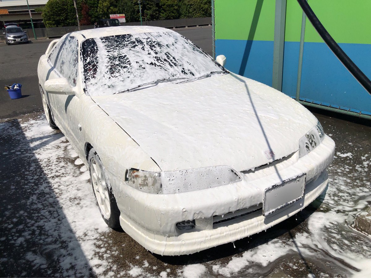 TypeR00's tweet photo. 洗車場で泡洗車するのは久しぶり(^-^)
もてぎに向けて���備万端
#インテグラ #タイプR #インテR #TYPER #全国オフ会で会いましょう https://t.co/9GuNwcqh5G