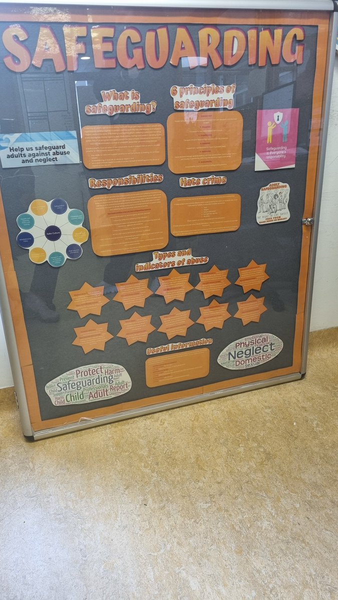 ✨️✨️Really nice suprise this afternoon to recieve a photo of an excellent 'safeguarding' board from one of our Liverpool/sefton @Mersey_Care wards. The comitment of safeguarding on this ward shines ✨️
@SeftonSAB  @NhsCreed  thought you may like to see this 😀.

@kieraraff