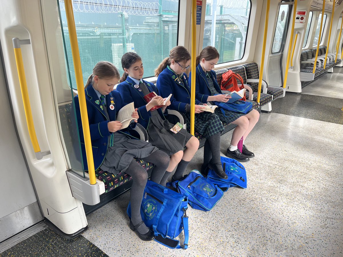 RPPS_Library's tweet image. My amazing @RPPS_Year6 @RPPS_Library prefects wowed @lonbookproject with their book knowledge &amp;amp; sorting skills for #TheBigHelpOut &amp;amp; @RPPSlondon’s volunteering week. 

Thank you Liberty for leading us. We hope to come back! You do the most amazing work! #KidsNeedBooks #BookLove