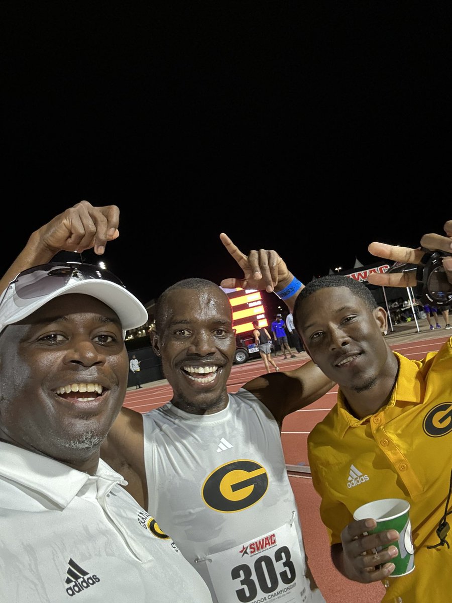 gsutigers_tfxc's tweet photo. 𝘛𝘏𝘌 𝘊𝘏𝘈𝘔𝘗 𝘐𝘚 𝘏𝘌𝘙𝘌 🏆

Mathias Cheboi is the 2023 SWAC Champion in the Men’s 10k! 

#Gramfam | #ThisIsTheG🐯 https://t.co/FW8YXgH59h
