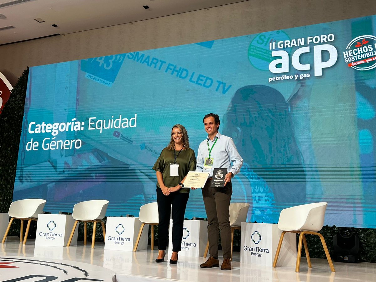 FronteraEnergy's tweet photo. Nuestro programa ‘Crece con Frontera’ ganó en la categoría #equidaddegénero en los reconocimientos entregados durante el foro #HechosDeSostenibilidad de la @ACP_Colombia 

@SENAComunica @core_woman #sostenibilidad https://t.co/jDzZj2yQe9