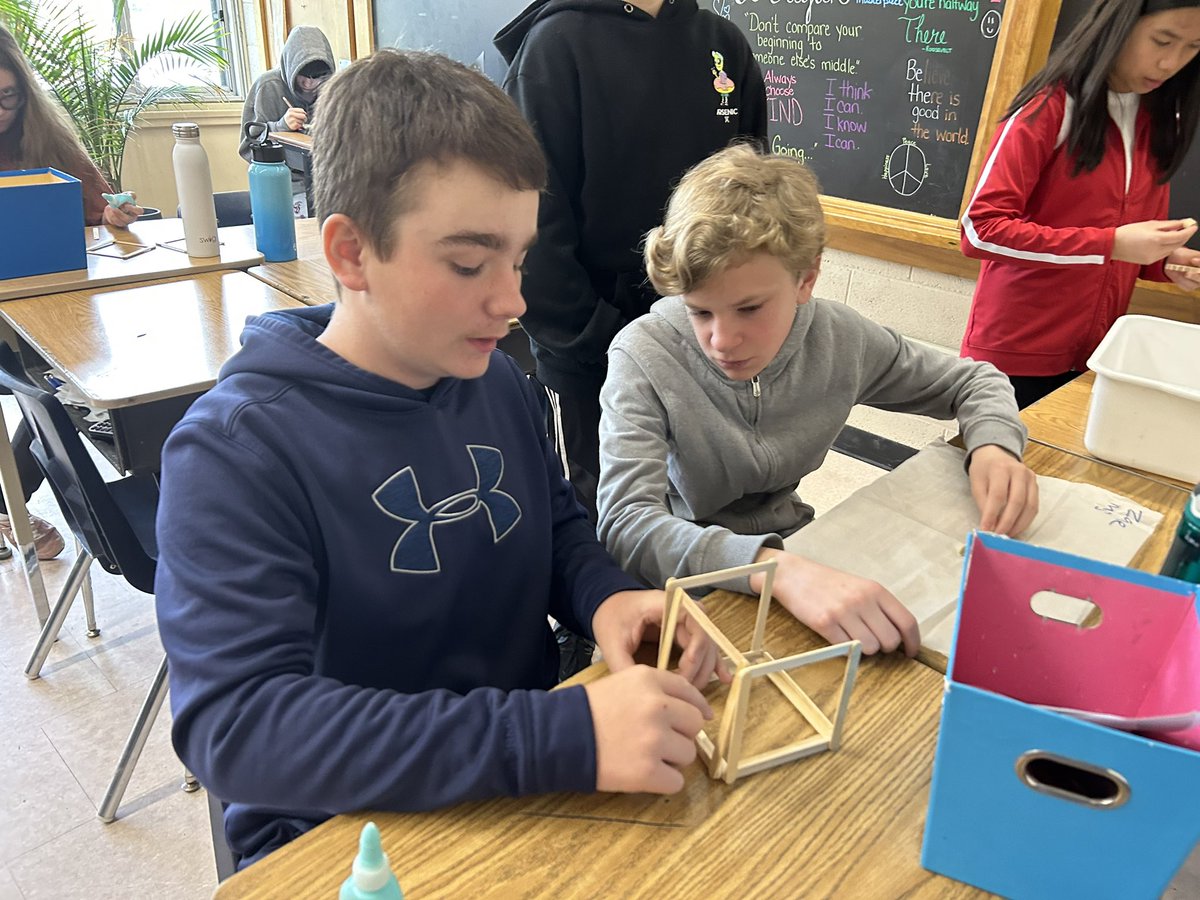 Danielle Corrigan tweet media