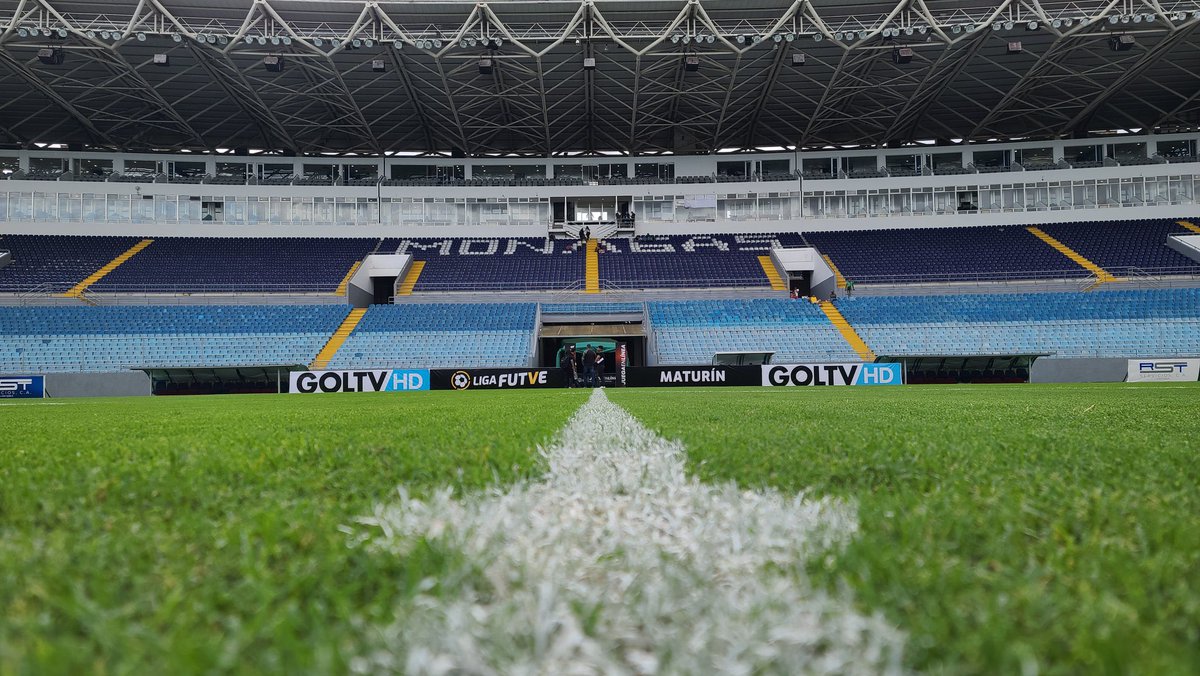 OswaldoVivenes's tweet photo. Hoy inicia la Jornada 13 de la @LigaFUTVE y @Monagas_SC regresa el domingo al renovado Monumental.

Se reedita la Final 2022 en Maturín ante @Metropolitanos_ en un duelo directo por el G4.

Horario accesible para el fanático: 6:15 PM. Se jugará la Copa @cixve.

Entradas: $3 y $5. https://t.co/aKjZhEIKfF