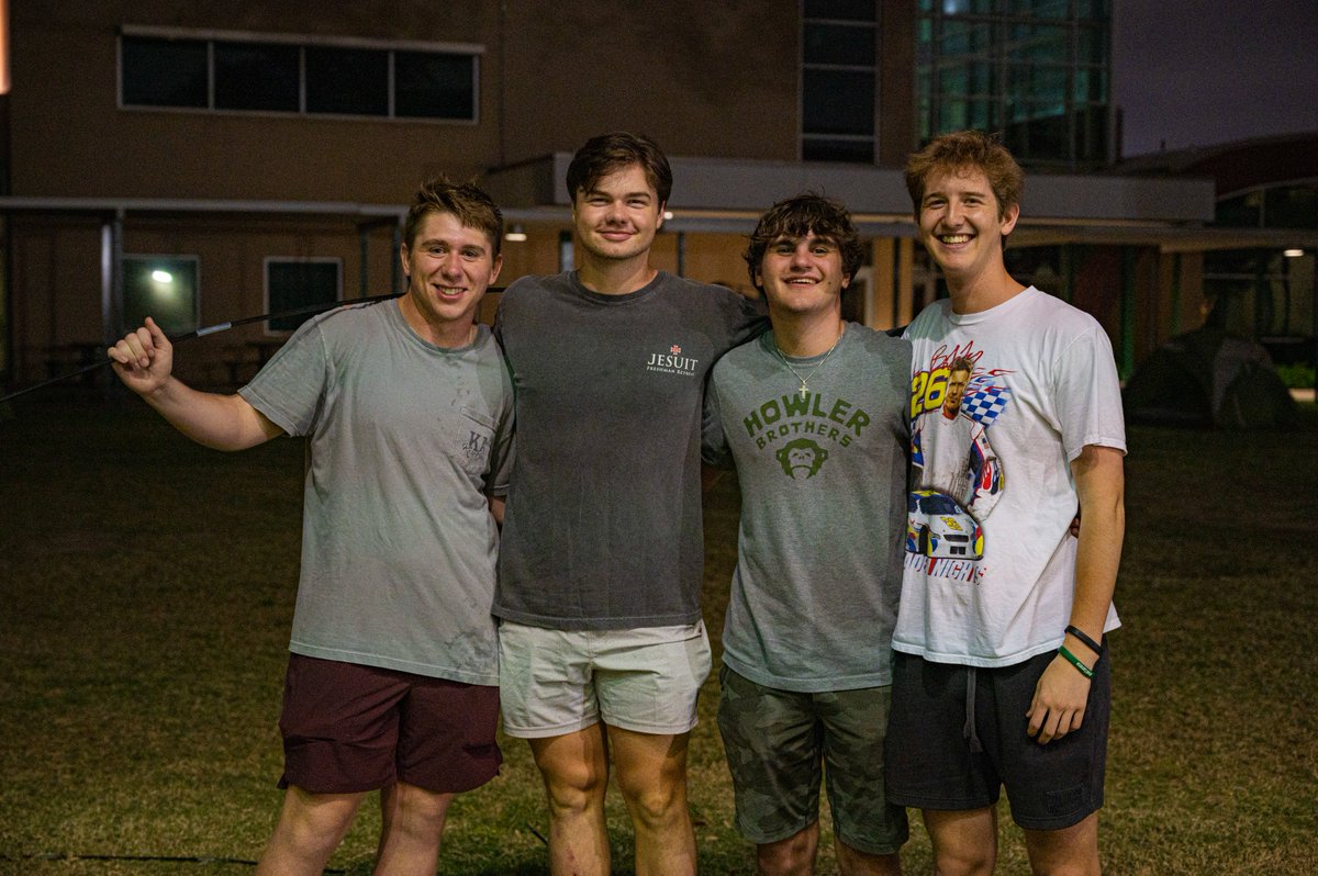 Strake Jesuit tweet media