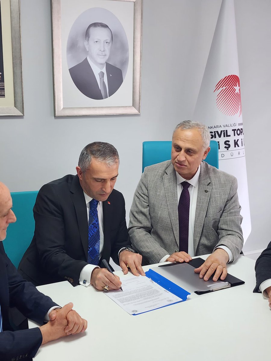 Sektörün Disiplini ve yeniden yapılanması için Gerekli olan #konfederasyonumuzun #kamu #yararı #statüsü Sayın Cumhurbaşkanımızın onayı ile yürürlüğe girmiştir.

Milletimiz ve Sektörümüz  adına 
Sayın Cumhurbaşkanımıza teşekkür ediyoruz. <a href="/RTErdogan/">Recep Tayyip Erdoğan</a>