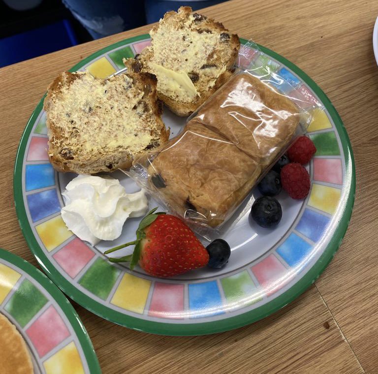 donnahousham82's tweet photo. The king’s Coronation Breakfast @CastleWood_ was fantastic! Kids loved all the yummy treats 😊 hope everyone has a great weekend celebrating 🥳 @LLansdall @kayleighkey https://t.co/1EHAAI3pST