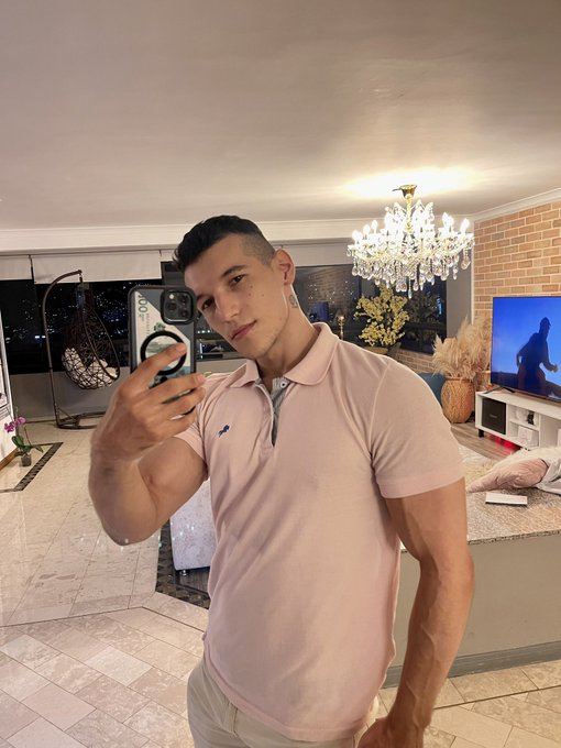 hey what's up.?  come to visit me 🔥🇨🇴 https://t.co/R27FfODwpy   #aesthetic #luxury #SelfieTime #modellife<a href="/tag/luxury"class="tags"><span>#luxury</span></a><a href="/tag/modellife"class="tags"><span>#modellife</span></a><a href="/tag/webcam"class="tags"><span>#webcam</span></a><a href="/tag/selfietime"class="tags"><span>#selfietime</span></a><a href="/tag/aesthetic"class="tags"><span>#aesthetic</span></a>