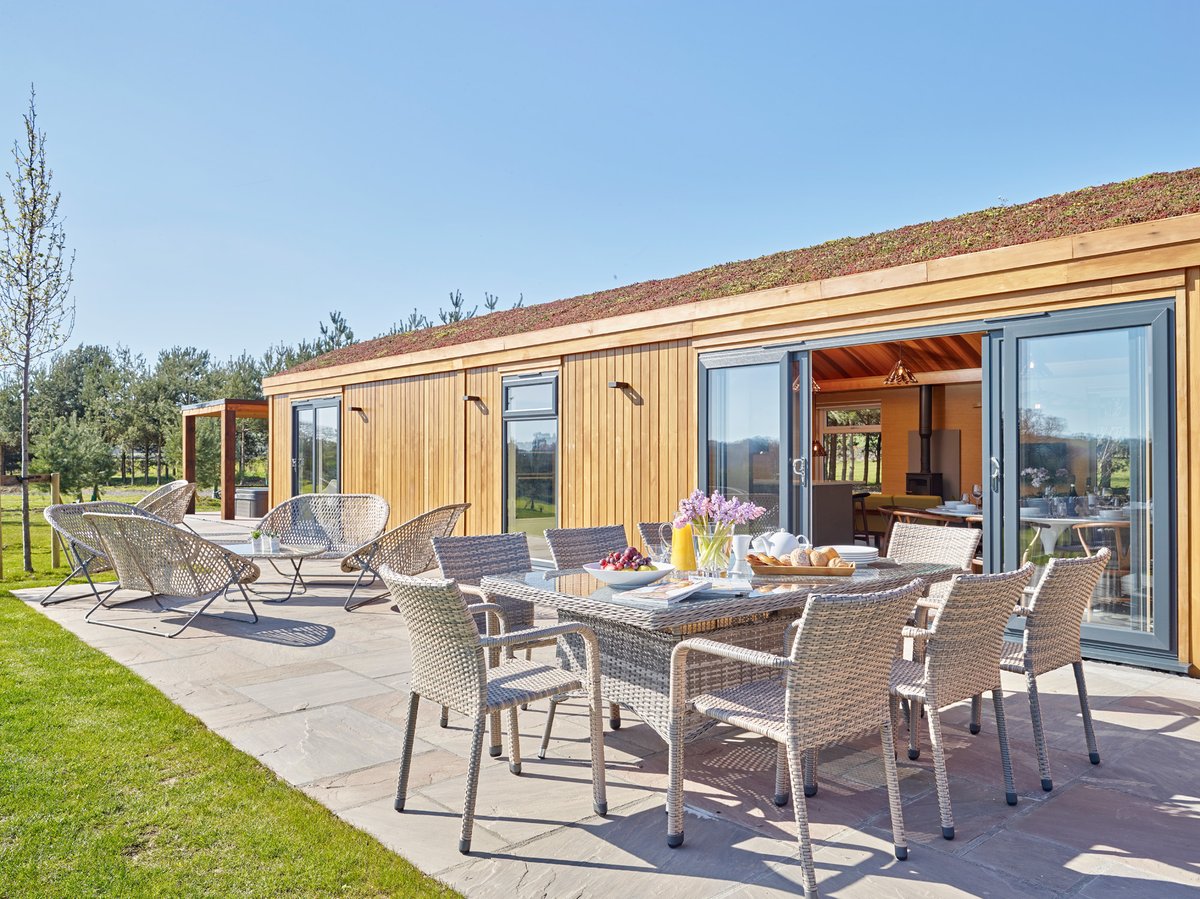 Step into Summer this May Bank Holiday and save 20% off a stay in our stunning Kowloon Park Lodge 

FRIDAY 26TH MAY - MONDAY 29TH MAY 2023

Click here to book using voucher code 'MAYBANK20' to receive your discount and book your May Bank Holiday Getaway! bryntanat.co.uk/book-now/